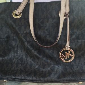 Michael Kors tote